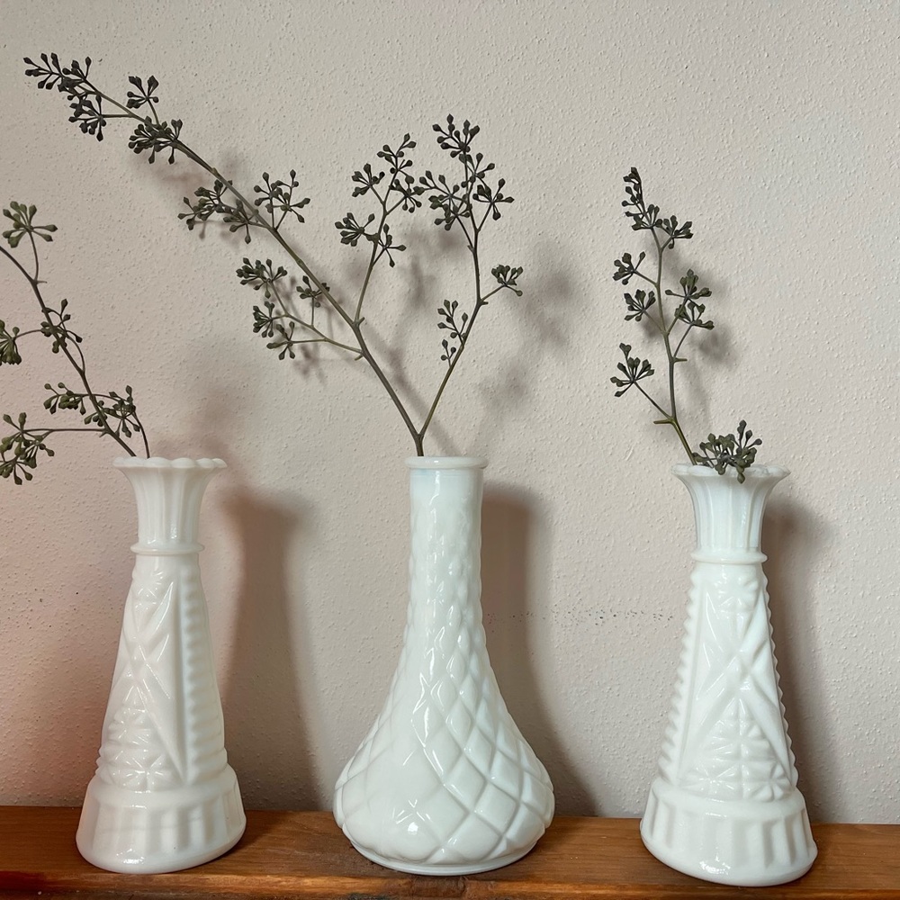 Vintage Set of 3 White Milk Glass Bud Stem Vases